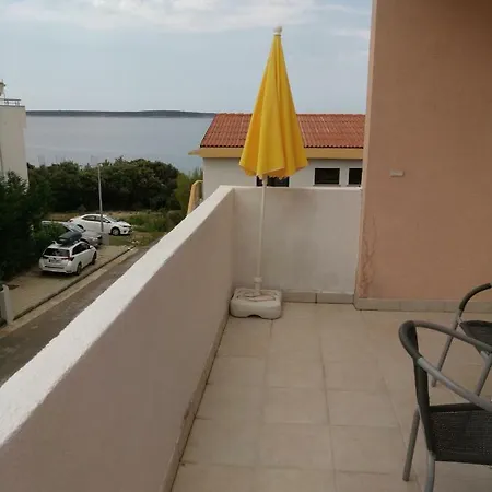 Lejlighed Apartman Sara *